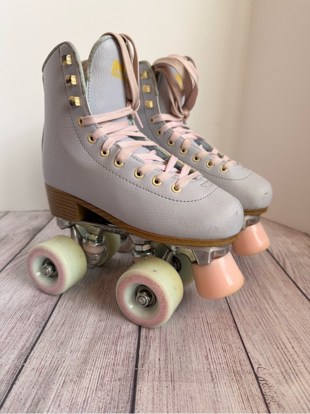 IMPALA Quad Pastel Roller Skates 2